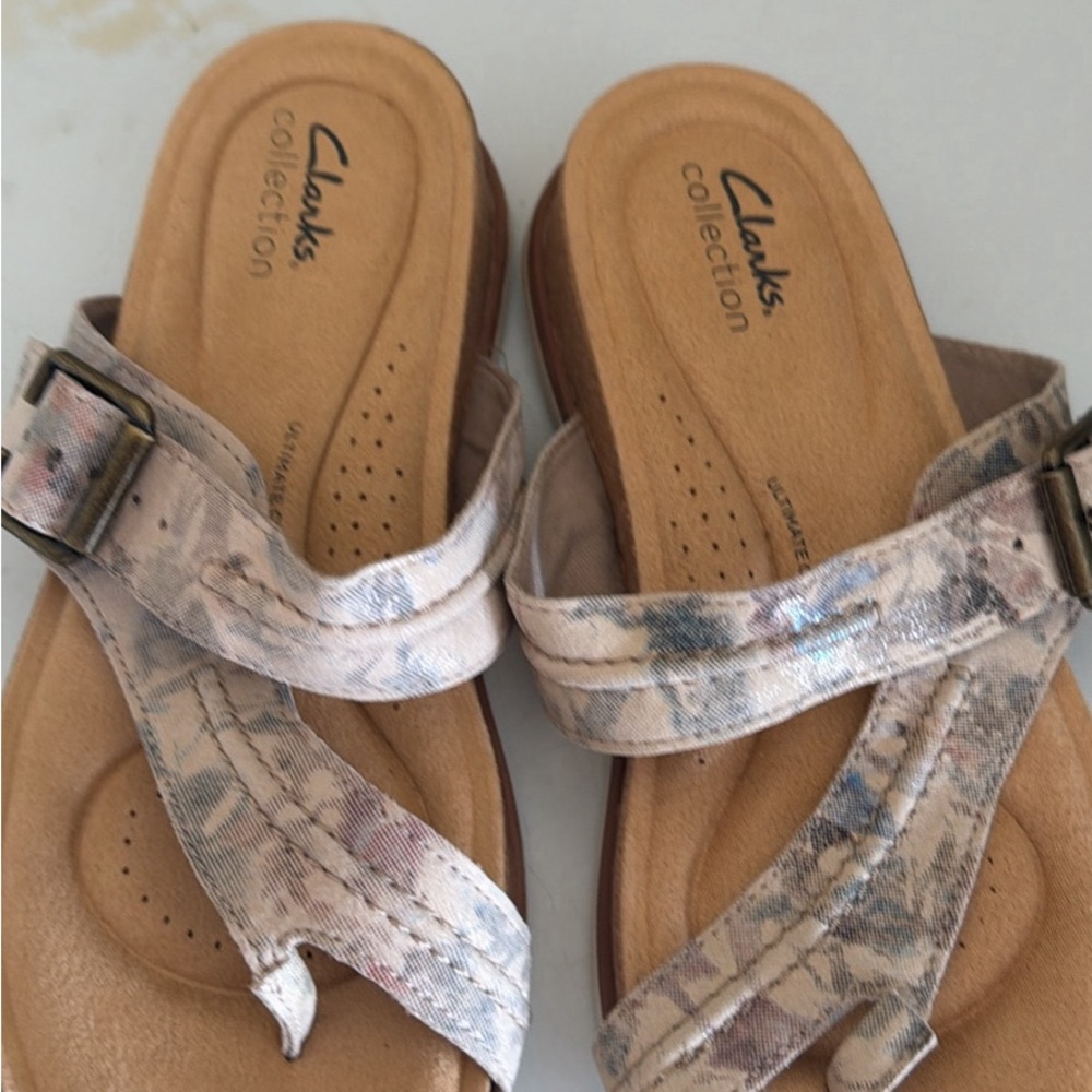 Clarks Women's Sandals - Beige and Blue size 8